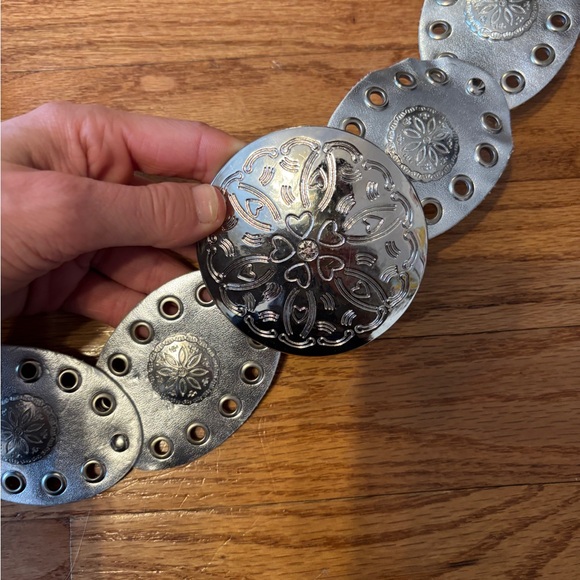 Silver Statement Belt - Picture 2 of 3